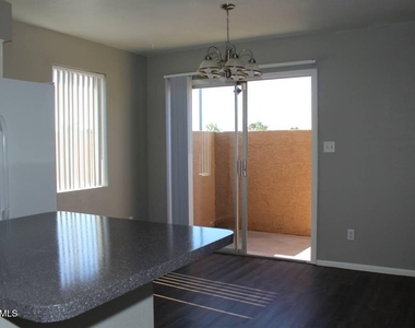 20421 N 3rd Drive - Photo Thumbnail 3