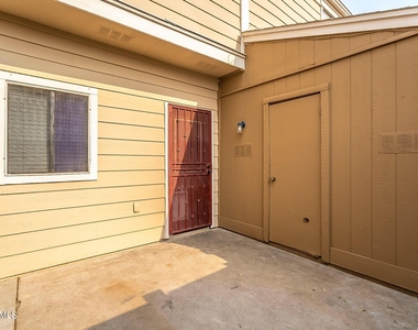 18616 N 34th Avenue - Photo Thumbnail 31