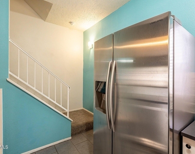 18616 N 34th Avenue - Photo Thumbnail 15