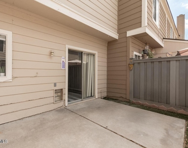 3320 W Mcrae Way - Photo Thumbnail 21