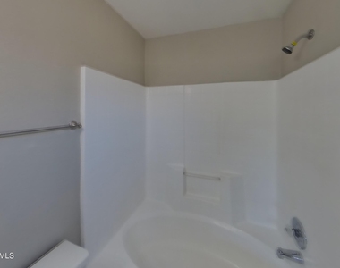 6323 W Williams Street - Photo Thumbnail 9