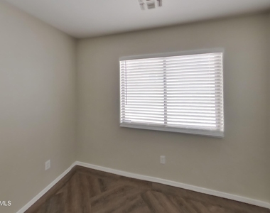 6323 W Williams Street - Photo Thumbnail 10