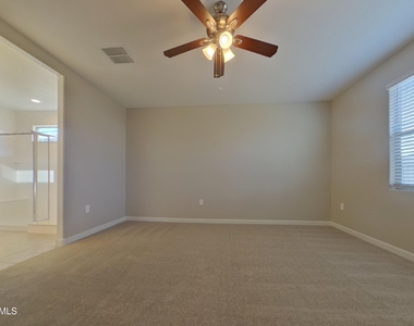 30033 W Cheery Lynn Road - Photo Thumbnail 8