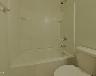 30033 W Cheery Lynn Road - Photo Thumbnail 18