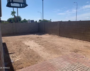 7930 W Krall Street - Photo Thumbnail 22