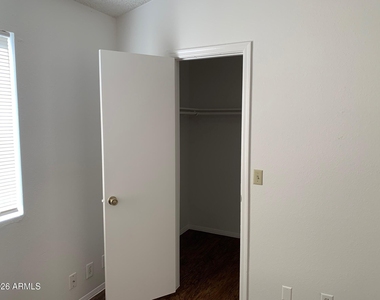 7930 W Krall Street - Photo Thumbnail 18