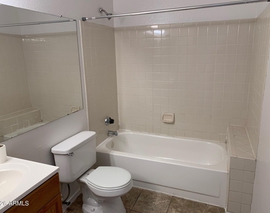7930 W Krall Street - Photo Thumbnail 21