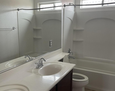 4728 W Carson Road - Photo Thumbnail 15