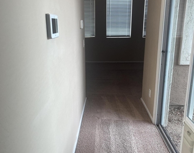 4728 W Carson Road - Photo Thumbnail 3