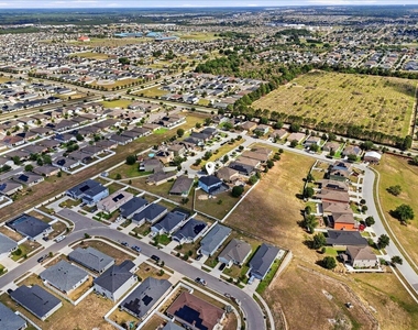9012 Orange Blossom Loop - Photo Thumbnail 10