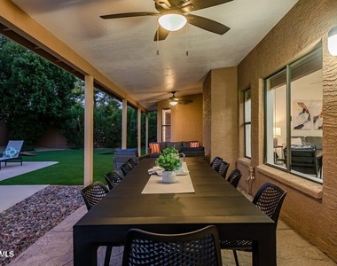 15832 N 60th Way - Photo Thumbnail 27