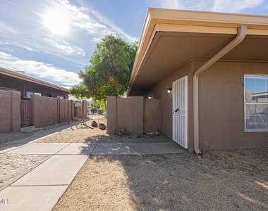925 W Peoria Avenue - Photo Thumbnail 1