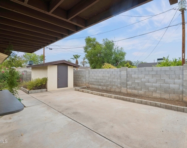 1014 E Balboa Circle - Photo Thumbnail 55