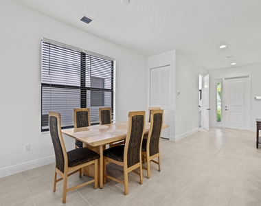 16462 Sea Turtle Place - Photo Thumbnail 9