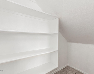 12823 W Ash Street - Photo Thumbnail 14