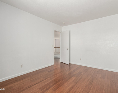 12823 W Ash Street - Photo Thumbnail 22