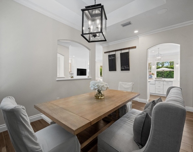 404 Indigo Avenue - Photo Thumbnail 10