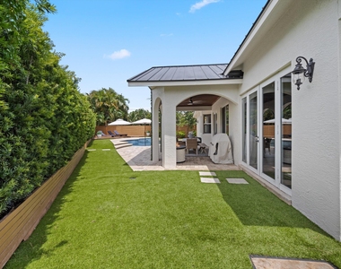404 Indigo Avenue - Photo Thumbnail 49