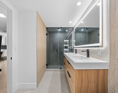 1340 S Ocean Boulevard - Photo Thumbnail 14