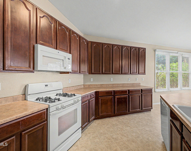 15109 W Desert Mirage Drive - Photo Thumbnail 15
