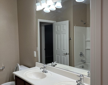 2381 N Monticello Drive - Photo Thumbnail 11