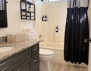 8609 W Vogel Avenue - Photo Thumbnail 3