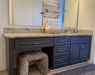 8609 W Vogel Avenue - Photo Thumbnail 5