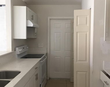 8444 Se Date Street - Photo Thumbnail 3