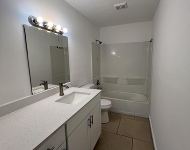 8444 Se Date Street - Photo Thumbnail 8