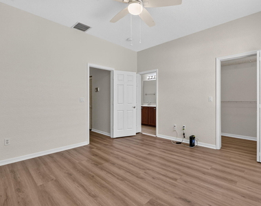 158 W Thatch Palm Circle - Photo Thumbnail 22