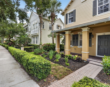 158 W Thatch Palm Circle - Photo Thumbnail 35