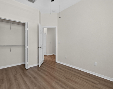 158 W Thatch Palm Circle - Photo Thumbnail 32
