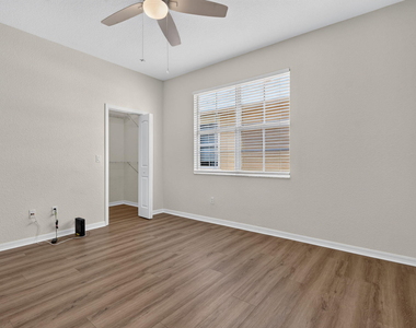158 W Thatch Palm Circle - Photo Thumbnail 21
