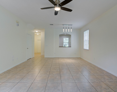 158 W Thatch Palm Circle - Photo Thumbnail 10