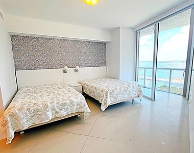 495 Brickell Avenue - Photo Thumbnail 21