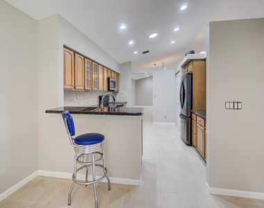 7774 Stirling Bridge Boulevard S - Photo Thumbnail 7