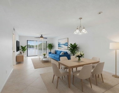 313 Lake Circle - Photo Thumbnail 3