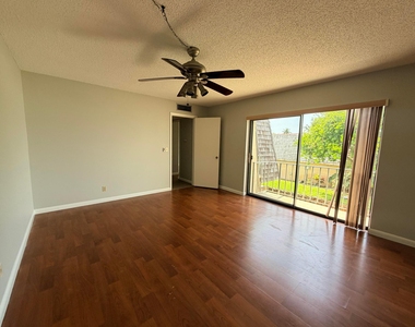 37 Lake Arbor Drive - Photo Thumbnail 20