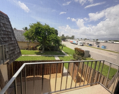 37 Lake Arbor Drive - Photo Thumbnail 21