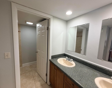37 Lake Arbor Drive - Photo Thumbnail 12