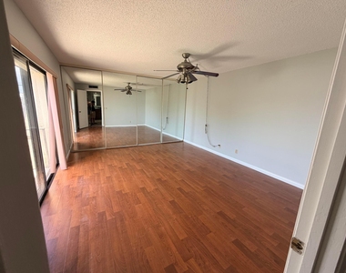 37 Lake Arbor Drive - Photo Thumbnail 18