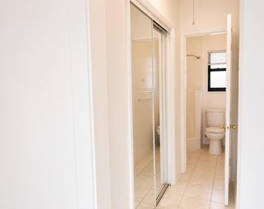 1724 Ne 17th Street - Photo Thumbnail 20