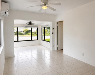 1724 Ne 17th Street - Photo Thumbnail 4