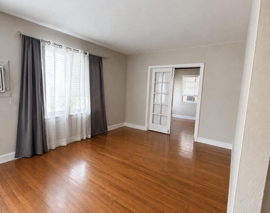317 Ne 13th Avenue - Photo Thumbnail 1