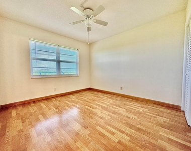 2871 N Ocean Boulevard - Photo Thumbnail 20