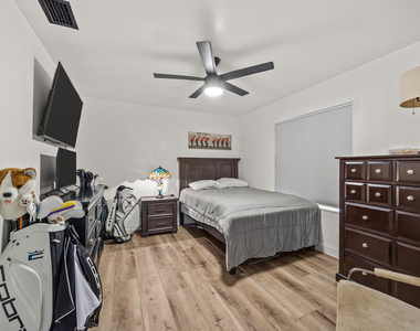 14248 Paddock Drive - Photo Thumbnail 17