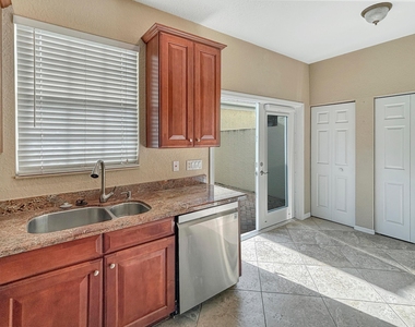 179 E Bay Cedar Circle - Photo Thumbnail 6