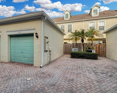 179 E Bay Cedar Circle - Photo Thumbnail 14
