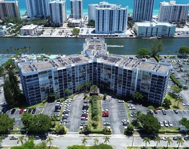 800 Parkview Drive - Photo Thumbnail 1