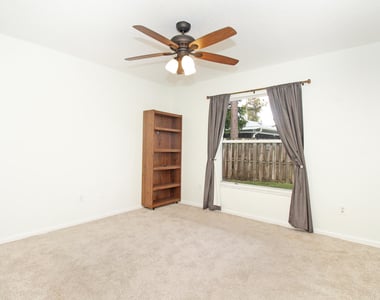896 Rose Court - Photo Thumbnail 43